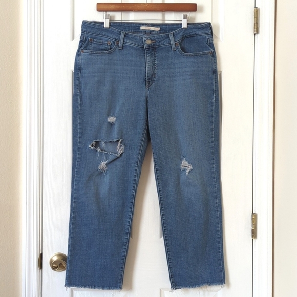 Levi's Classic Distressed Medium Wash High Waisted Slim Boyfriend Jeans 16W - Picture 1 of 16